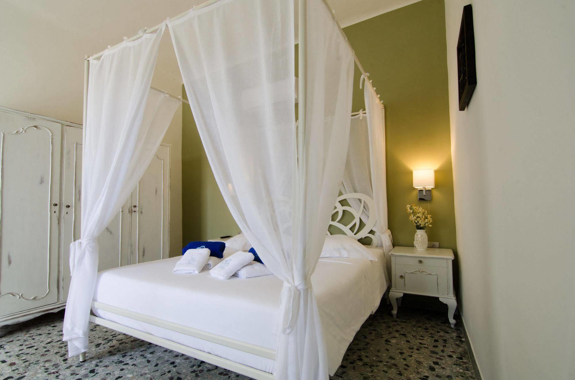 Athina House Spa & Hammam Arkhondiki Exterior photo